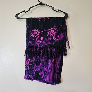 Elegant Purple and Black Scarf